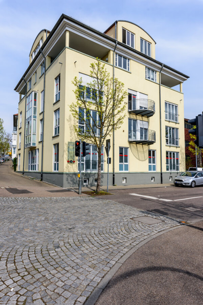 MKG – Zahnarzt Bietigheim-Bissingen – Wagner – unsere Praxis von außen MKG - Zahnarzt Bietigheim-Bissingen - Wagner - unsere Praxis von außen
