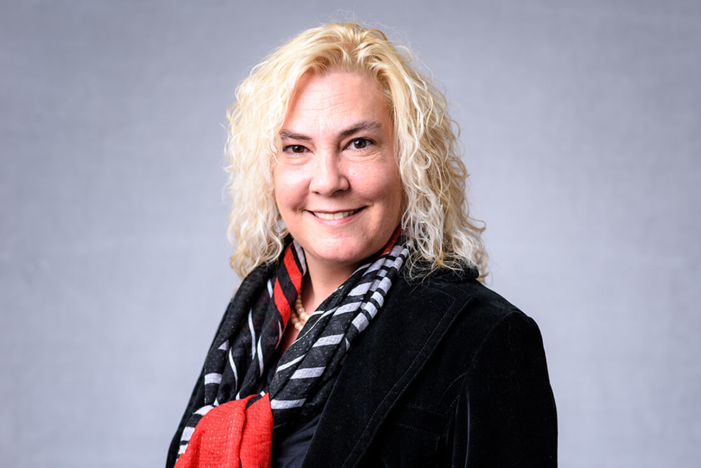 MKG – Zahnarzt Bietigheim-Bissingen – Team – Beate MKG - Zahnarzt Bietigheim-Bissingen - Team - Beate